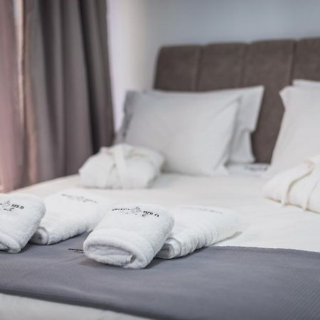 Iguana Gold Luxury Suites 1Min From Ermou Str Athens Luaran gambar